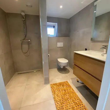 Luxe Groot Voor 6 Personen Op De Veluwe! * Doornspijk